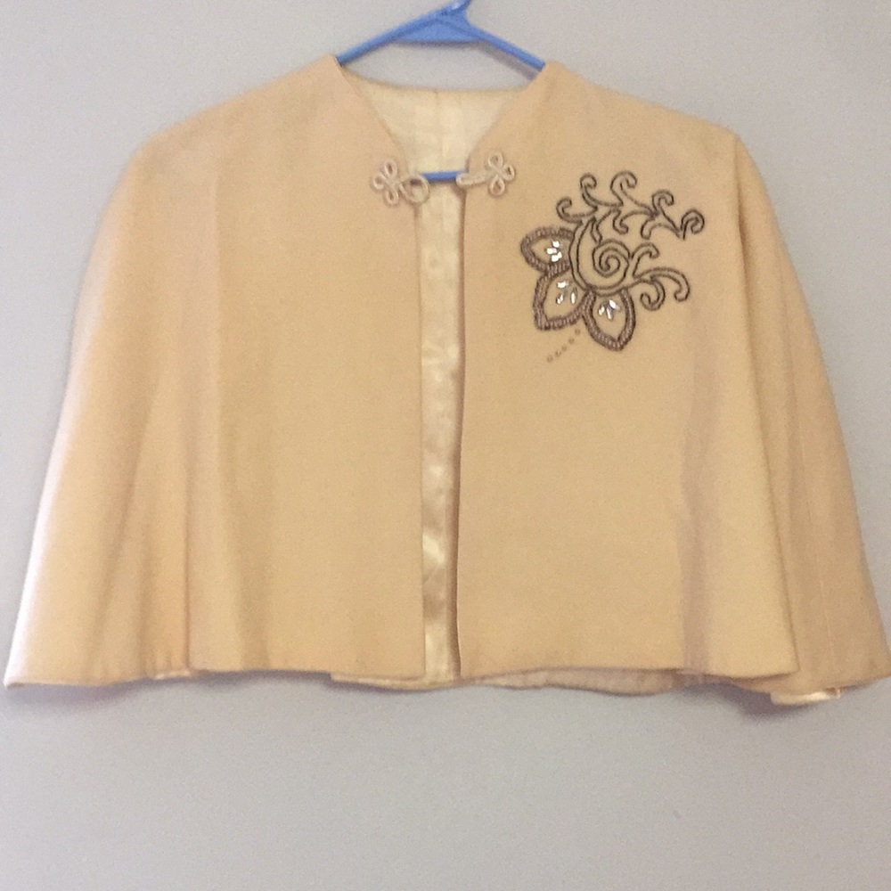 Vintage Cream Beaded Capelet